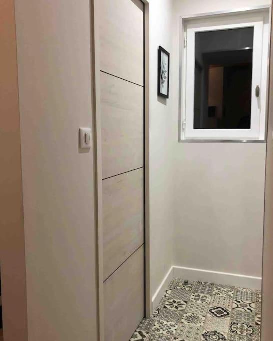 Veroliv : Superbe Appartement Renove Proche Du Centre-Ville Le Creusot Exterior foto