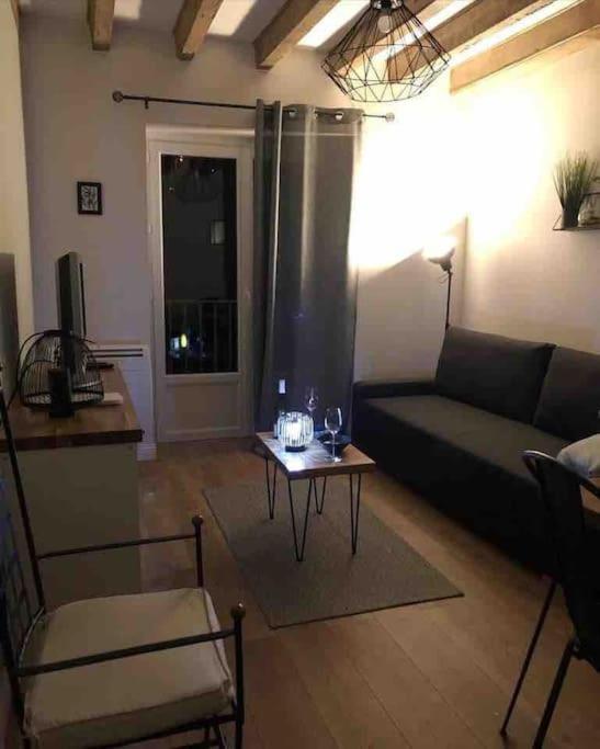 Veroliv : Superbe Appartement Renove Proche Du Centre-Ville Le Creusot Exterior foto